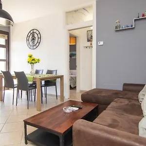 Appartamento In Stile Minimale, Pontedera